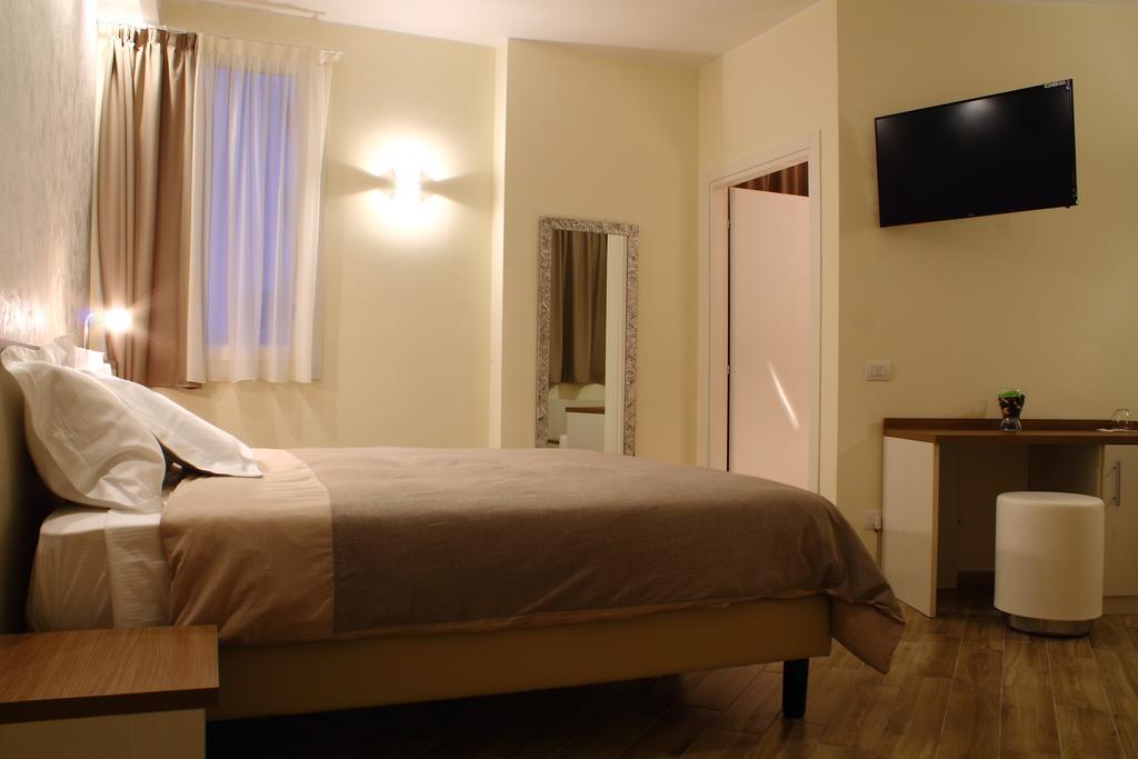 Bhl Boutique Rooms Legnano Phòng bức ảnh